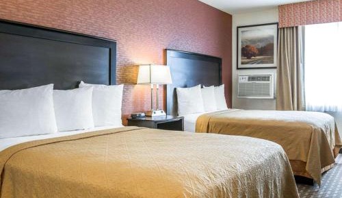 Queen Room with Two Queen Beds - Non-Smoking