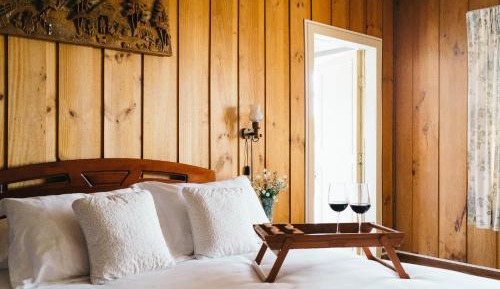 Deluxe Double Room with Lake View