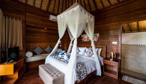 Junior Suite with Garden View
