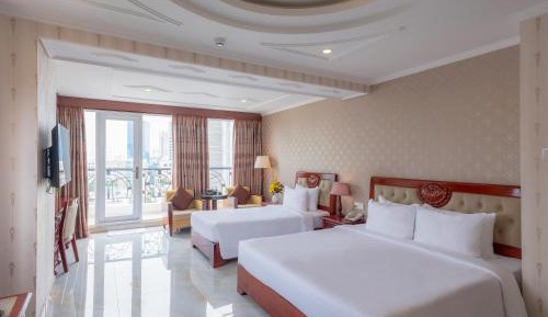 Junior Suite with Balcony