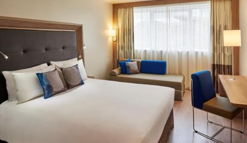 Superior Queen Room with Sofa