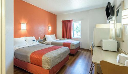 Deluxe Quadruple Room - Non-Smoking