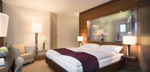 Superior King Room