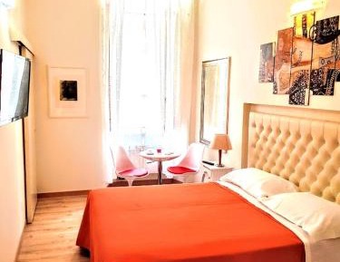 Deluxe Double or Twin Room with City View