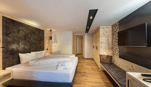 Apartment (2-4 Adults)