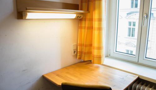 Single Room with Shared Bathroom