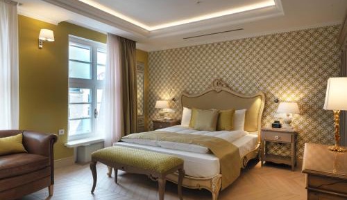 Suite with City View