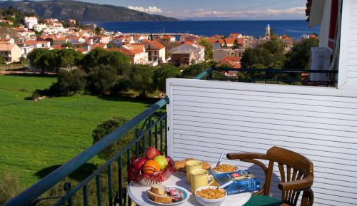 Studio Apartment with Side Sea View