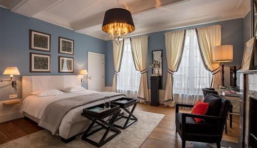 Deluxe Double Room with Shower