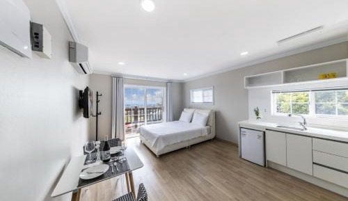 Studio Apartment with Sea View
