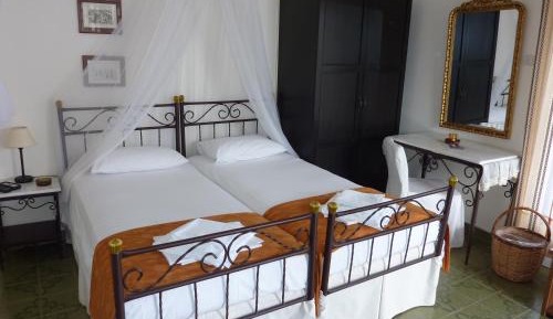 Triple Room with City View