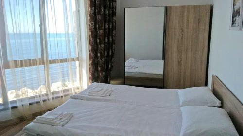 Family Room with Sea View