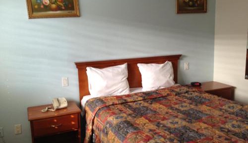 Queen Room - Disability Access
