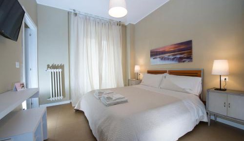 Queen Room with Balcony