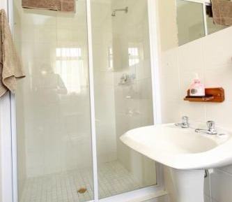 One-Bedroom Bungalow