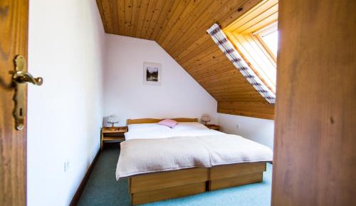 Apartment with Mountain View (4 Adults)