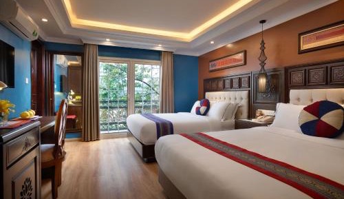 Deluxe Family Room