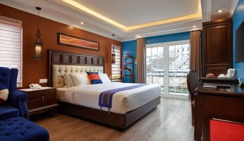 Deluxe Double Room with Balcony