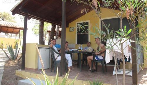 One-Bedroom Bungalow (4 Adults)
