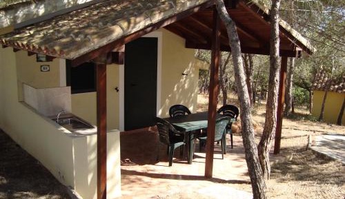 One-Bedroom Bungalow