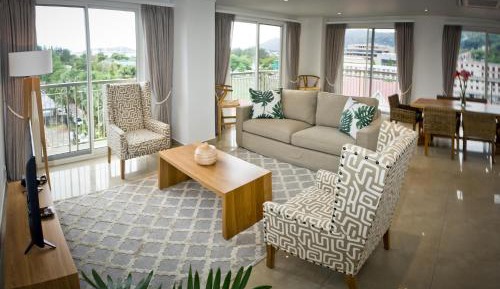 Two-Bedroom Deluxe Apartment