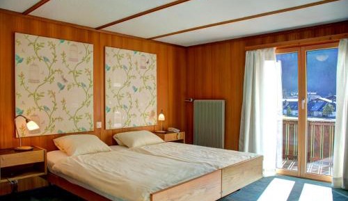 Medium Double Room