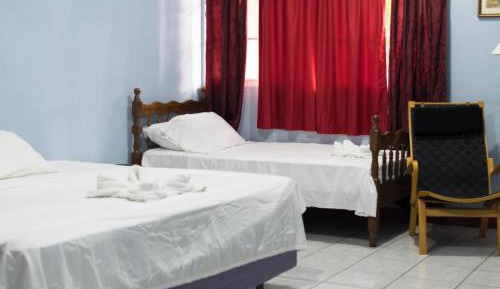 Single Bed in Mixed Dormitory Room