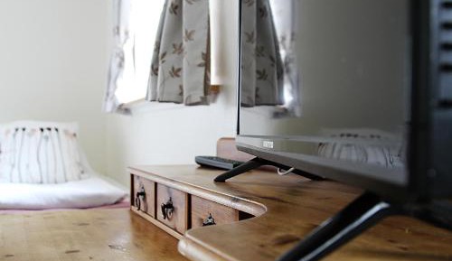 Single Room with Shared Bathroom