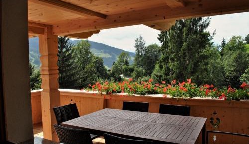 Three-Bedroom Apartment with Terrace