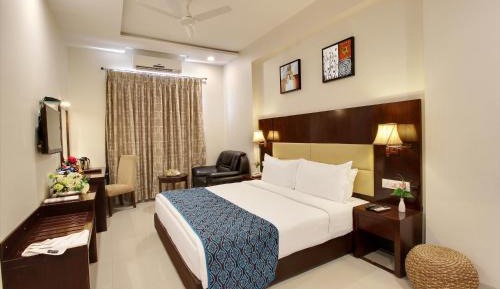 	 Sai Grand Room (Royale Family Room) Complimentary Shuttle Pick Up & Drop To Sai Baba Temple (Gate-3)