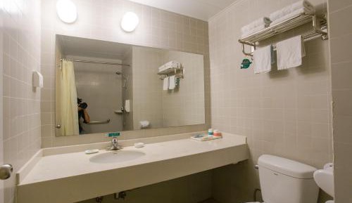 Standard Twin Room B