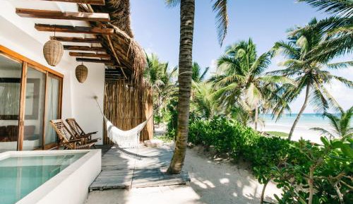 Beachfront Junior Suite