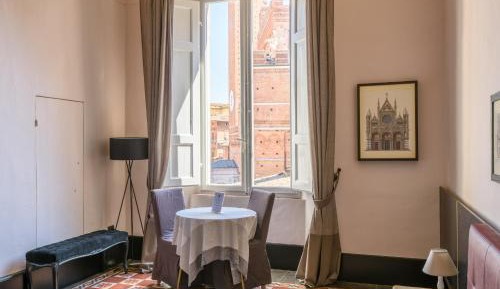 Junior Suite with City View
