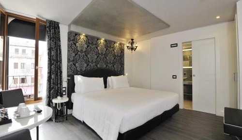 Deluxe Junior Suite