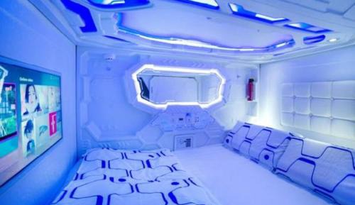 Double Capsule