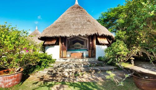 Deluxe Bungalow with Garden View
