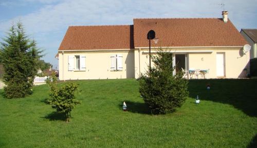 Standard Double Room with Shared Bathroom
