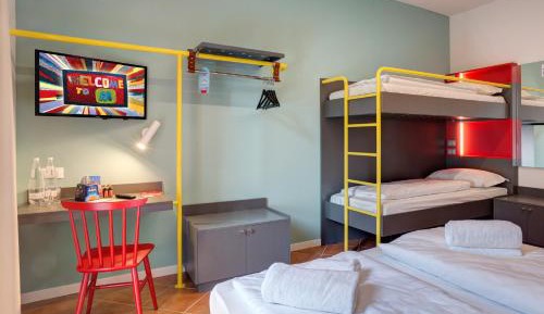 Bed in 4-Bed Mixed Dormitory Room