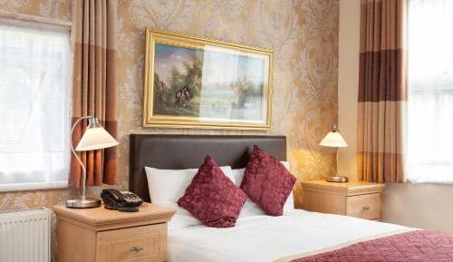 Large Double Room