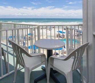 One-Bedroom Apartment with Ocean View