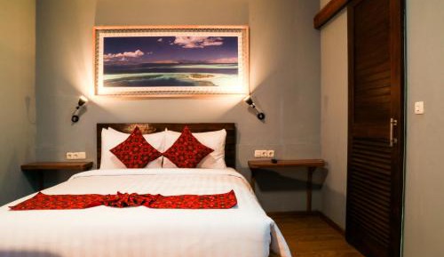 Deluxe Double Room with Balcony and Sea View