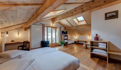Family Four-beds Suite