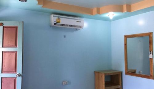 Standard Twin Room with Air-Conditioning