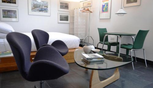 Studio Apartment