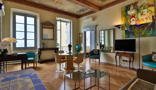 One-Bedroom Apartment with Balcony and Sea View - Josephine