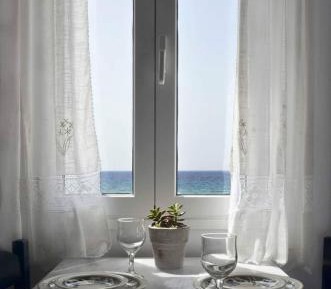 Studio Apartment with Sea View