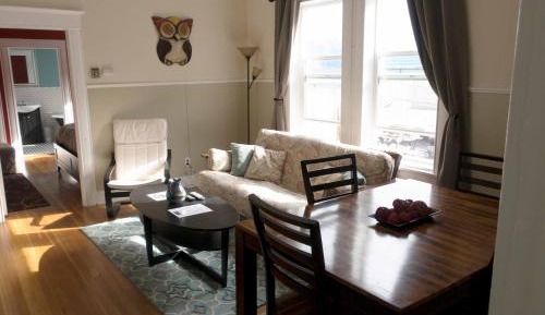 One-Bedroom Apartment 3
