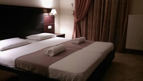 Studio with Partial Sea View