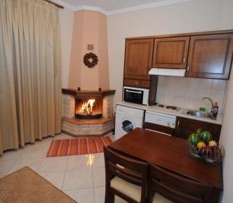 Family Apartment (2 Adults + 2 Children) with Fireplace