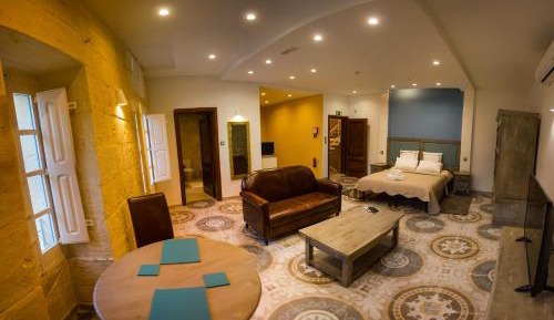 Suite with City View